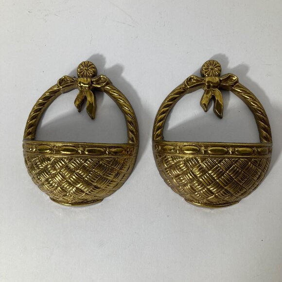 Burwood Other - Pair of Vintage Burwood1988 Basket Wall Pockets Gold 4 x 5" Plastic